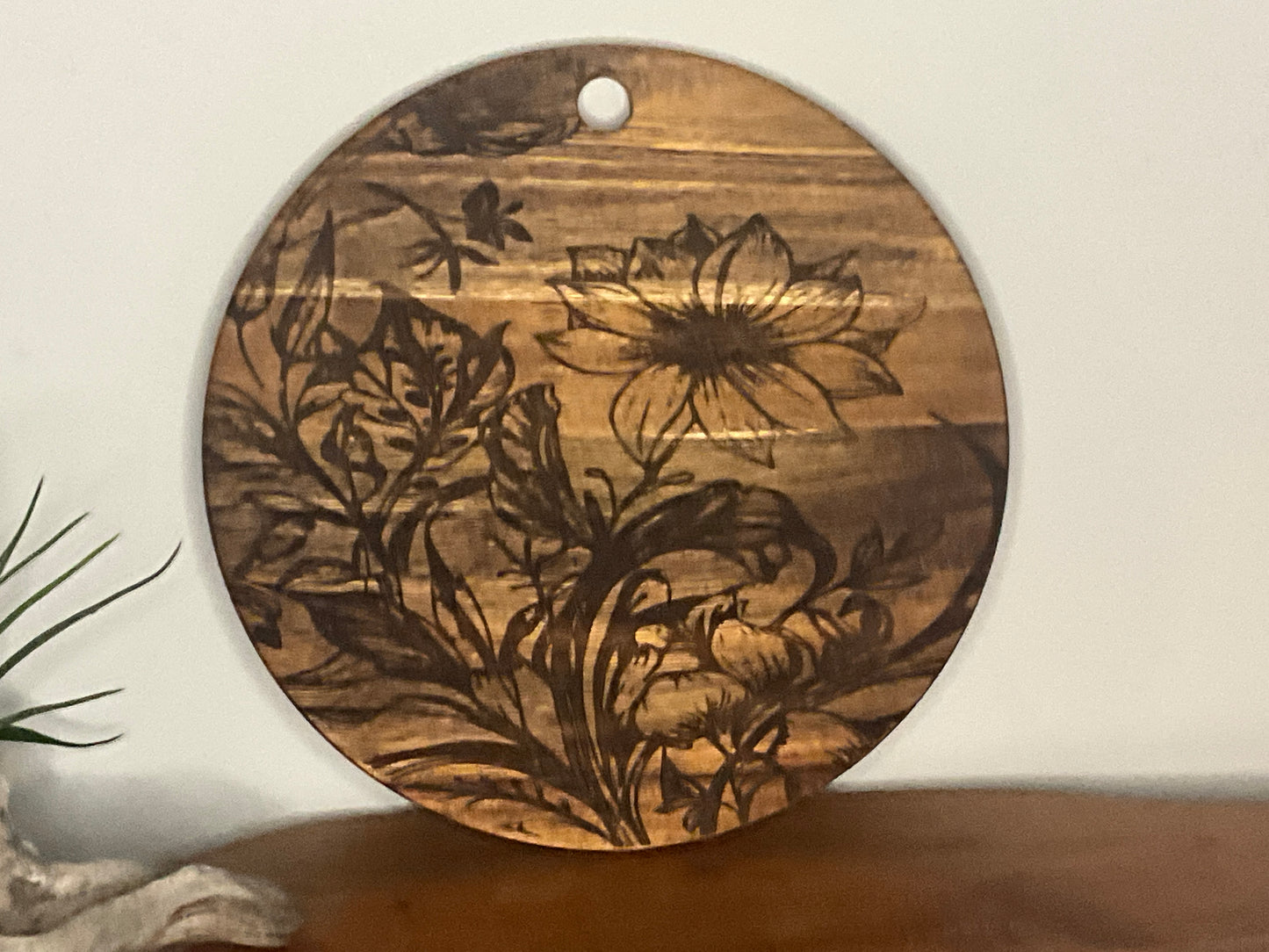 Round Board - Floral *Fully Engraved*
