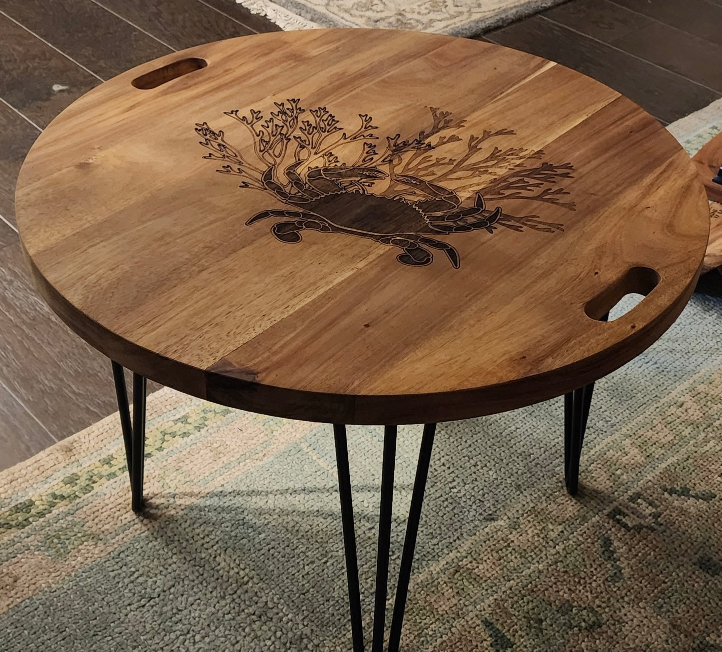 Accent table
