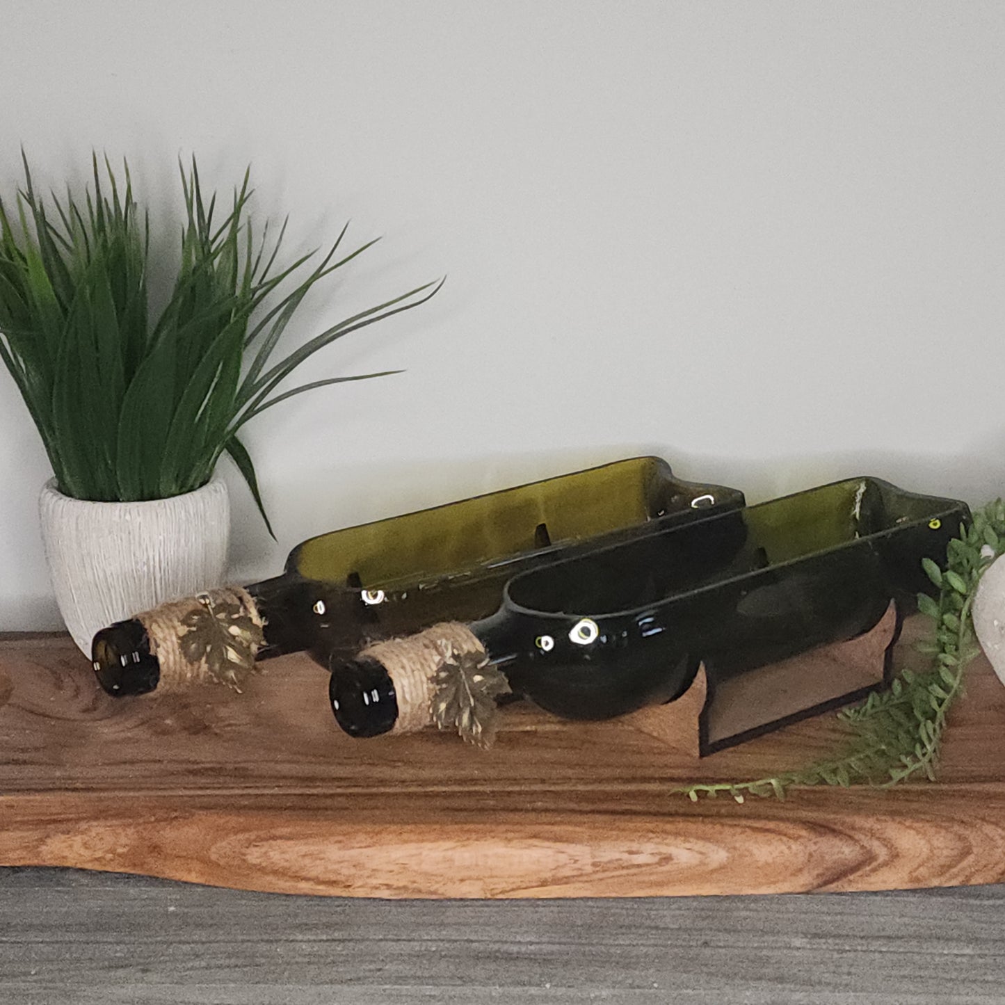 Wine bottle server with stand