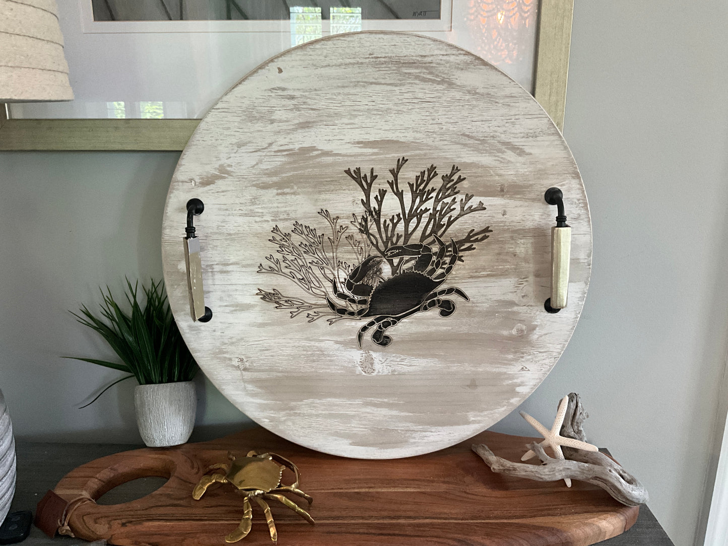 Whitewash crab coral tray