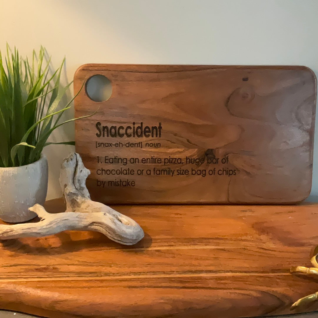 Snaccident serving board