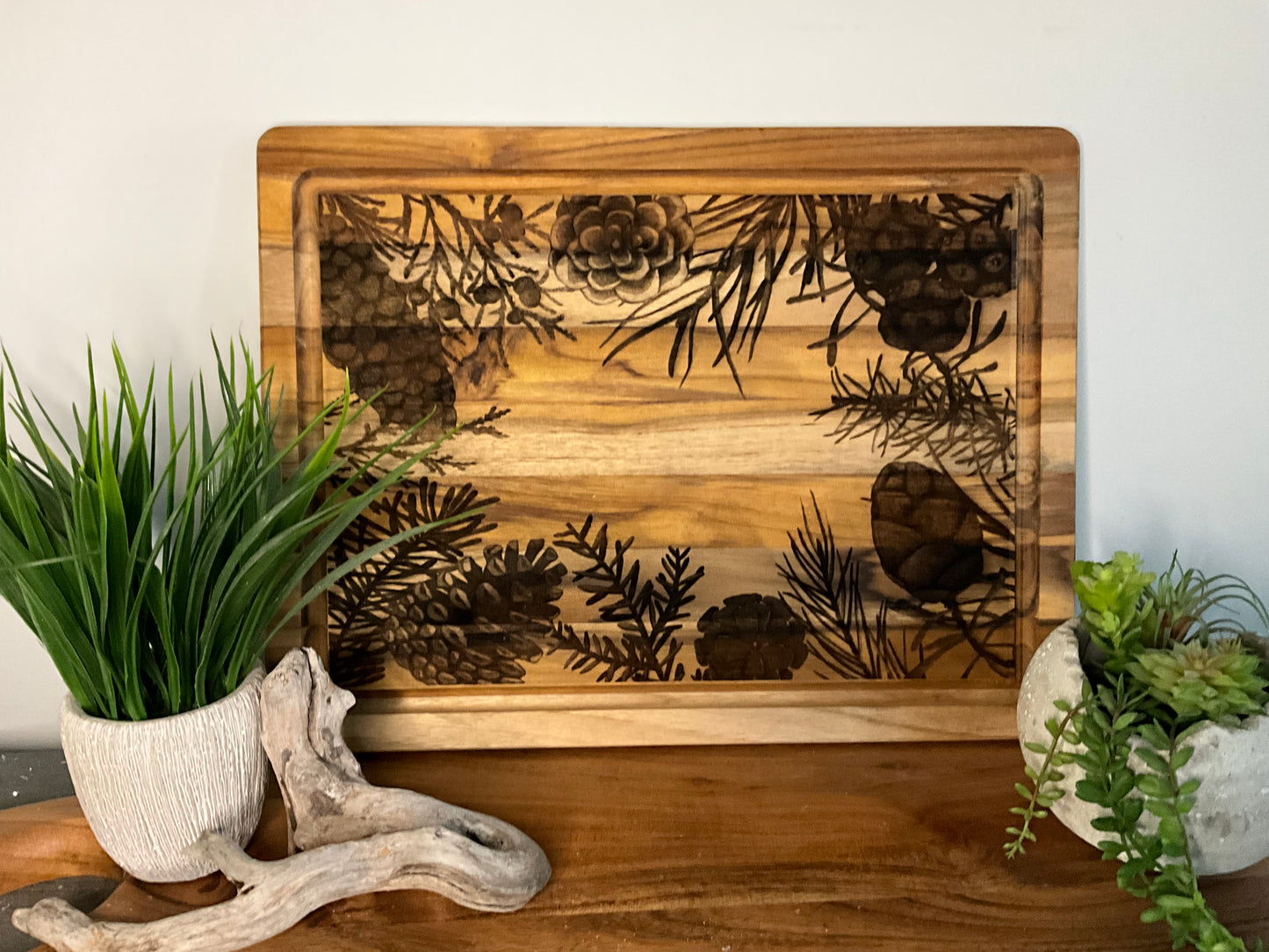 Pine cones large teak board with juice groove