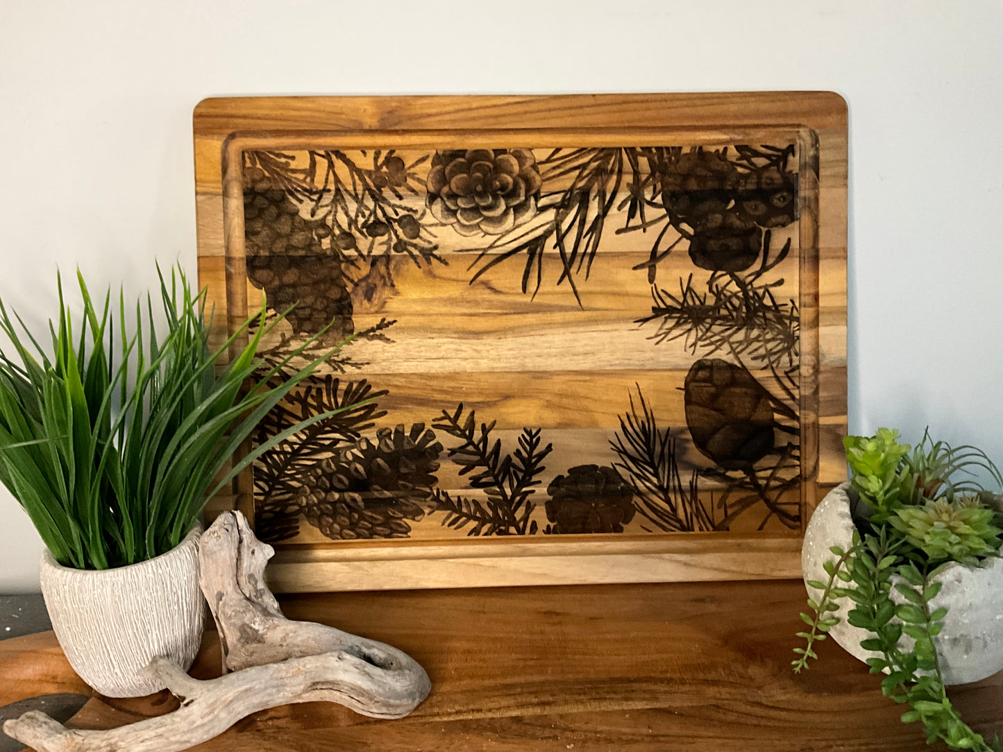 Pine cones large teak board with juice groove