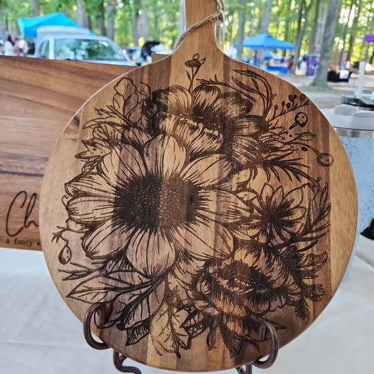Round Board  - Floral *Fully Engraved*